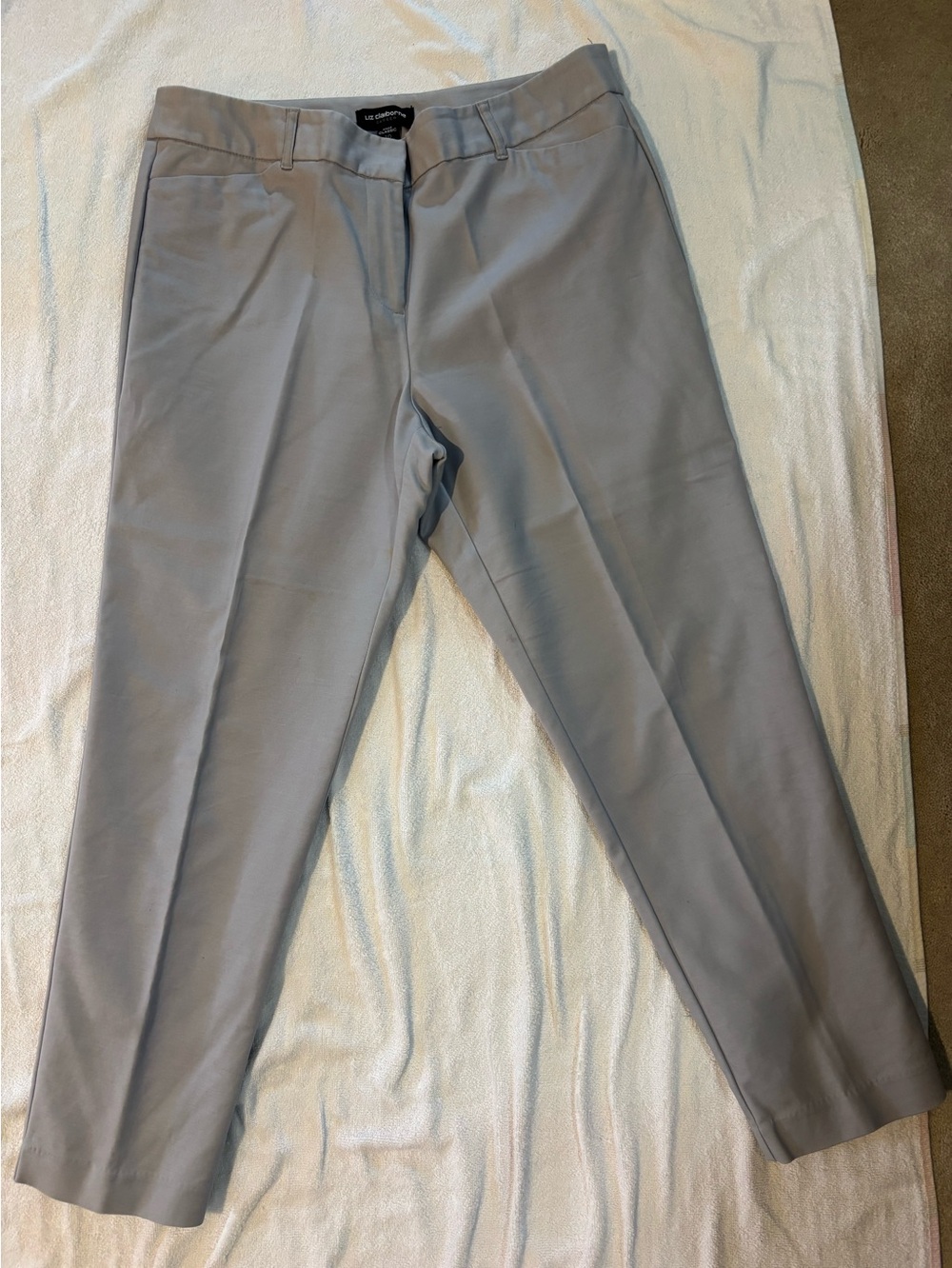 Liz Claiborne Light Gray women’s Dress Pants- Ankle length